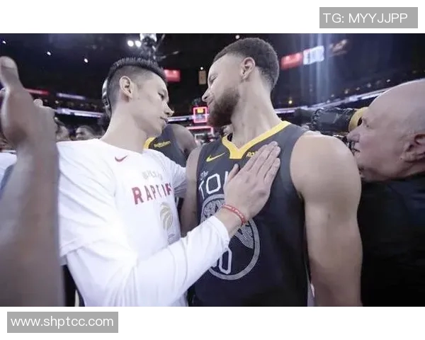 林书豪领衔黄蜂对决魔术展现风采引发球迷热议